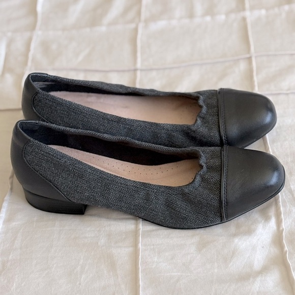 Clarks Ultimate Comfort Loafers – Black & Charcoal Herringbone, Size 9 (NWOT) - Picture 2 of 4